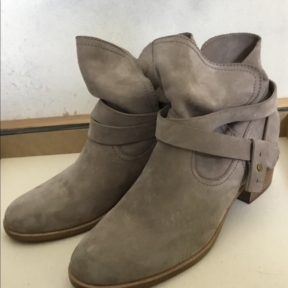 UGG Shoes - Authentic UGG boots!